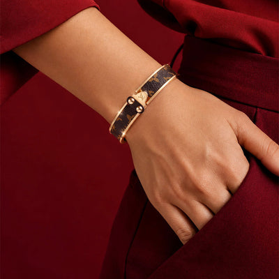 Bracelets & Bangles