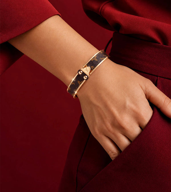 Bracelets & Bangles