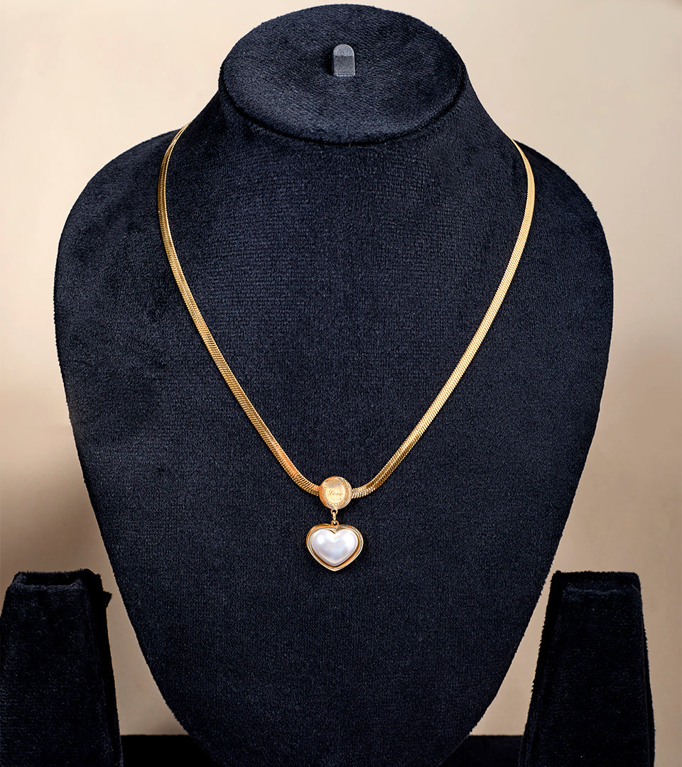 Golden Heart Pendant | Brass & 18K Gold Plated | Chain Necklace