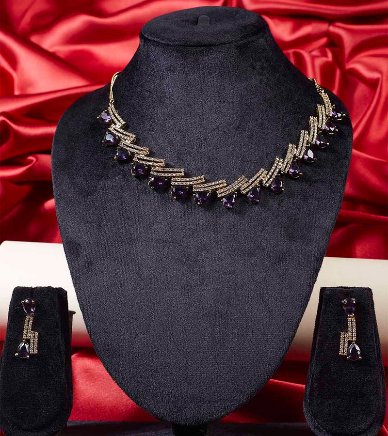 Dark Triangle Necklace Set