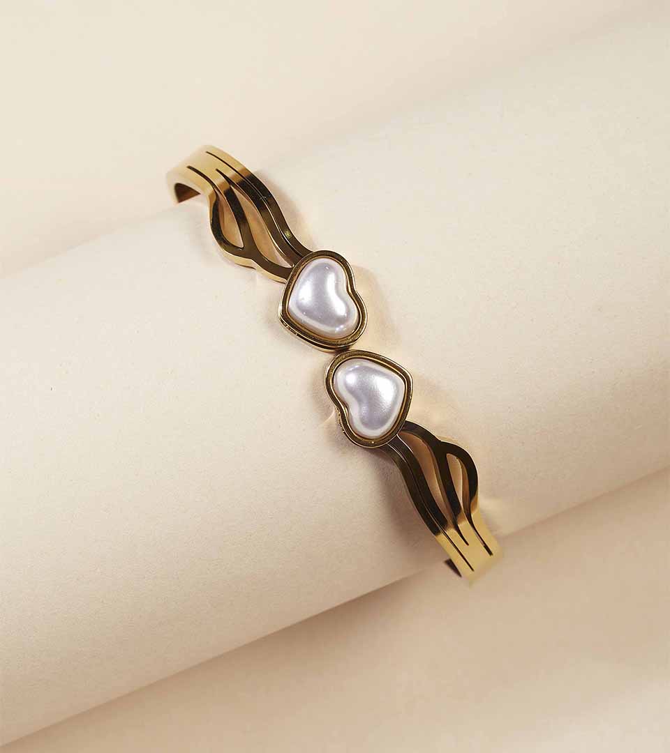 Golden Winged Heart Pearl Bracelet
