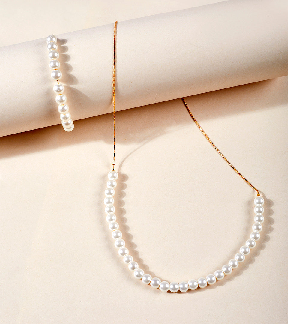 White Strand Jewellery Set